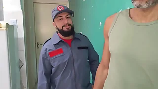 Fodi com morador simple English do condom&iacute;nio onde eu trabalho